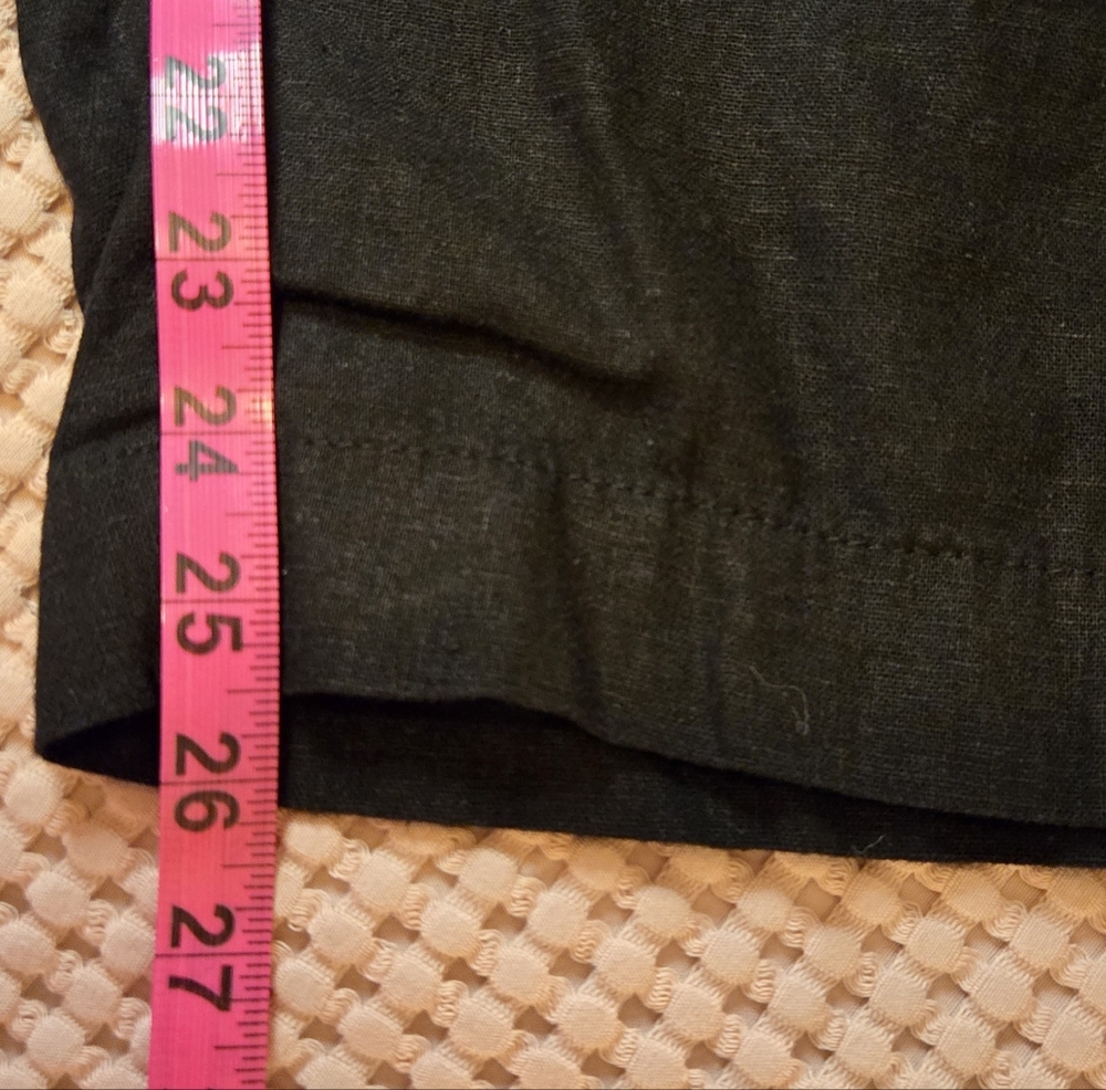 Old Navy Black Linen Straight-Leg Cropped Pants - Picture 9 of 11